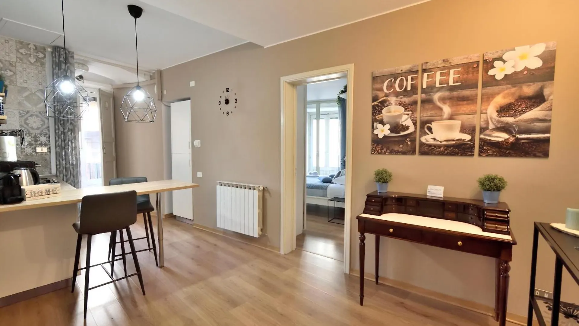 Apartament La Casa Di Carta In Piazza Stesicoro Katania
