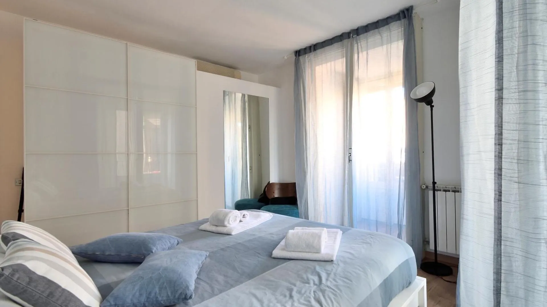 Appartement La Casa Di Carta In Piazza Stesicoro à Catane