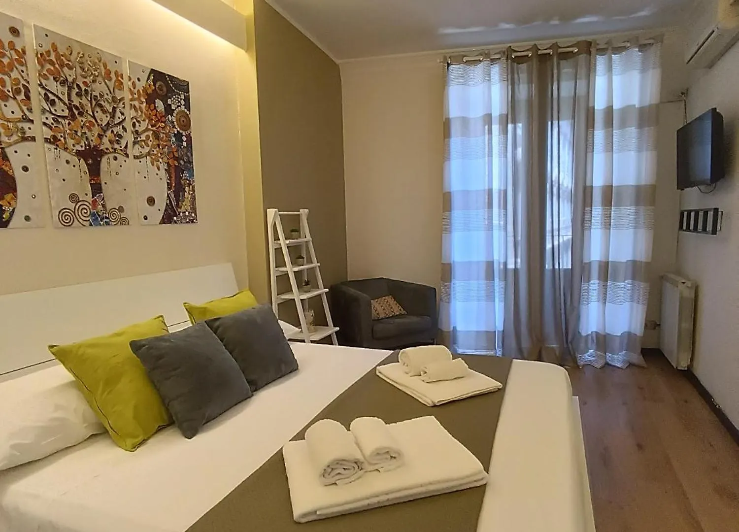 Apartament La Casa Di Carta In Piazza Stesicoro Katania Włochy