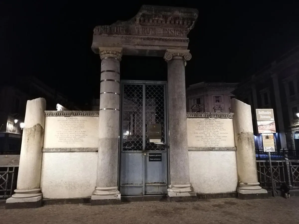 La Casa Di Carta In Piazza Stesicoro Apartment Catania